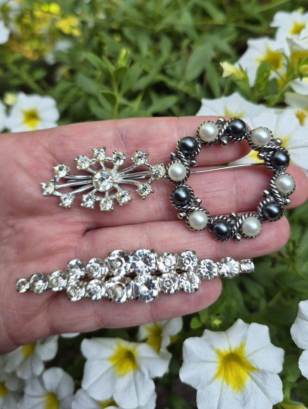 Brooch Lot Of 3 Vintage Brooches 50s Rhinestones Avon Faux Pearls